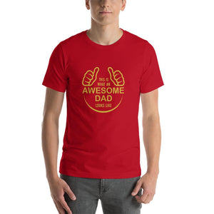 This is What An Awesome Dad Looks Like T-Shirt